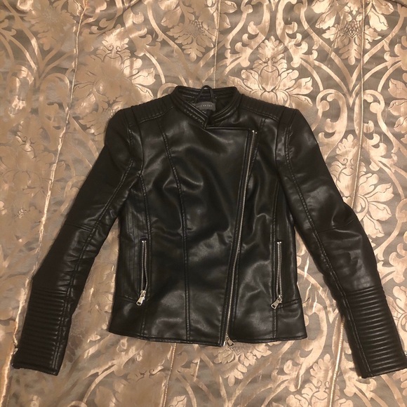 All black vintage styled shoulder padded jacket - Picture 1 of 4